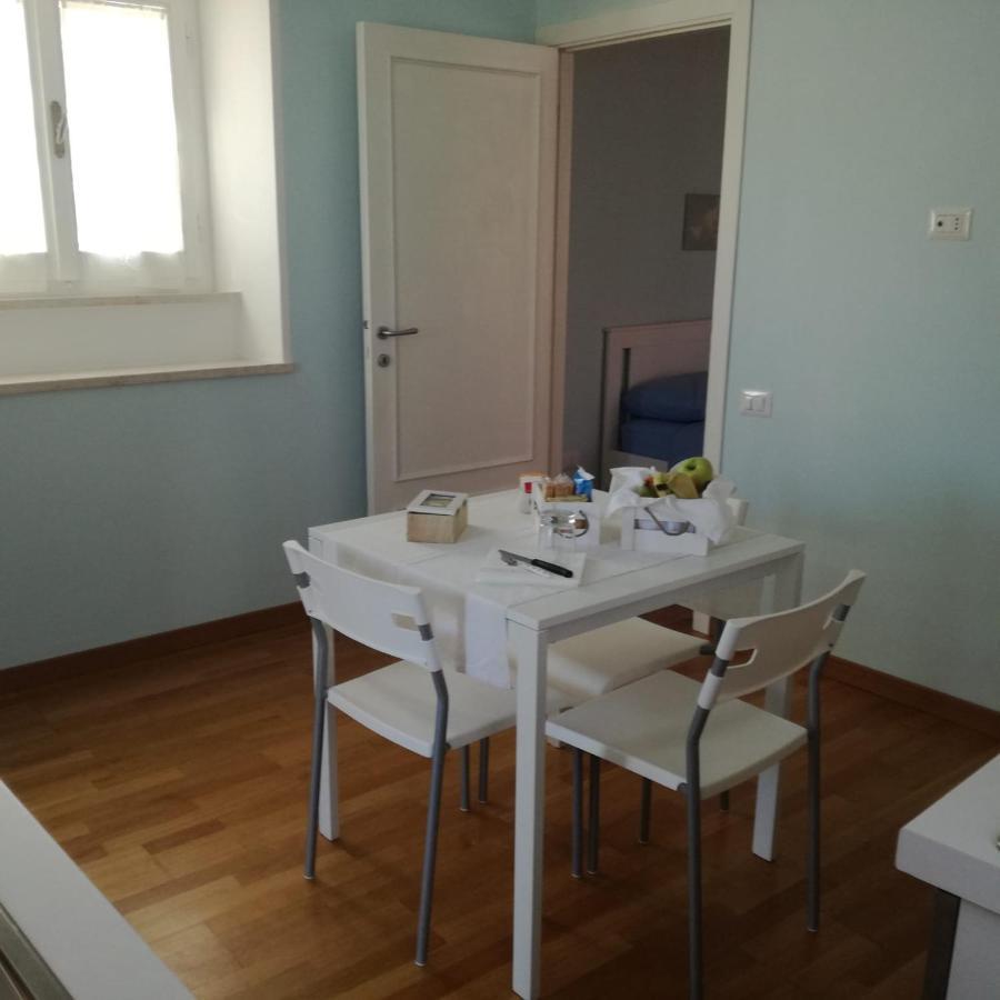 B&B Porta Girone Civitanova Alta Exterior foto