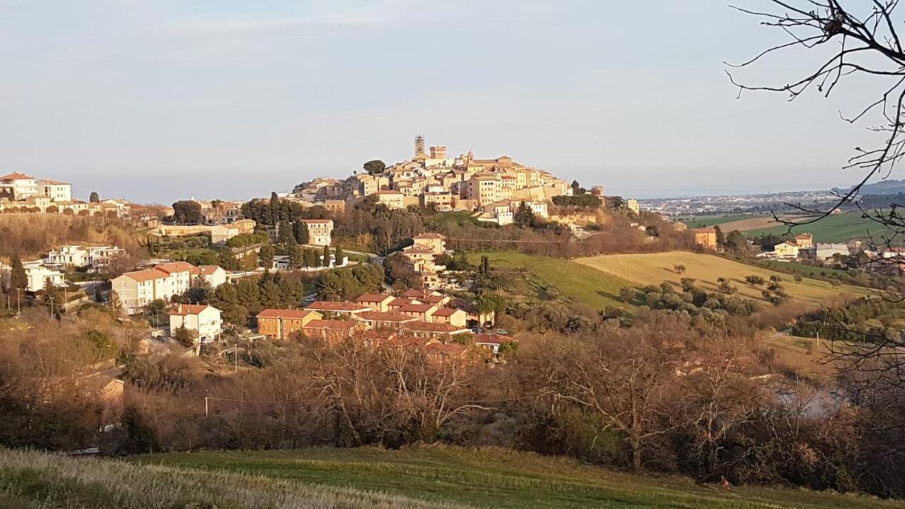 B&B Porta Girone Civitanova Alta Exterior foto